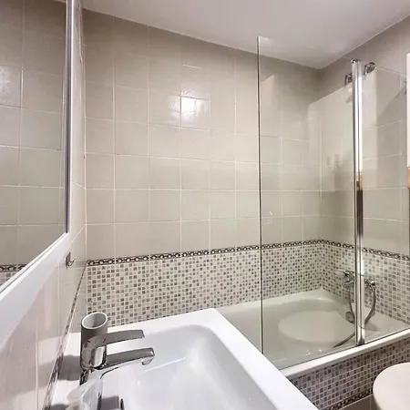 아파트 Clubrent - Edf Ermita, Center Of *