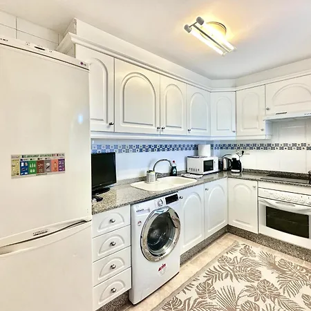 Clubrent - Edf Ermita, Center Of *
