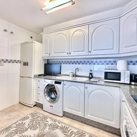 Clubrent - Edf Ermita, Center Of *
